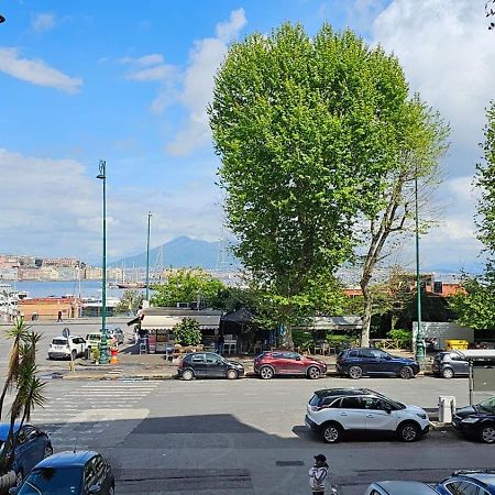 Napoli Lungomare Caracciolo Mon Amour Exteriör bild