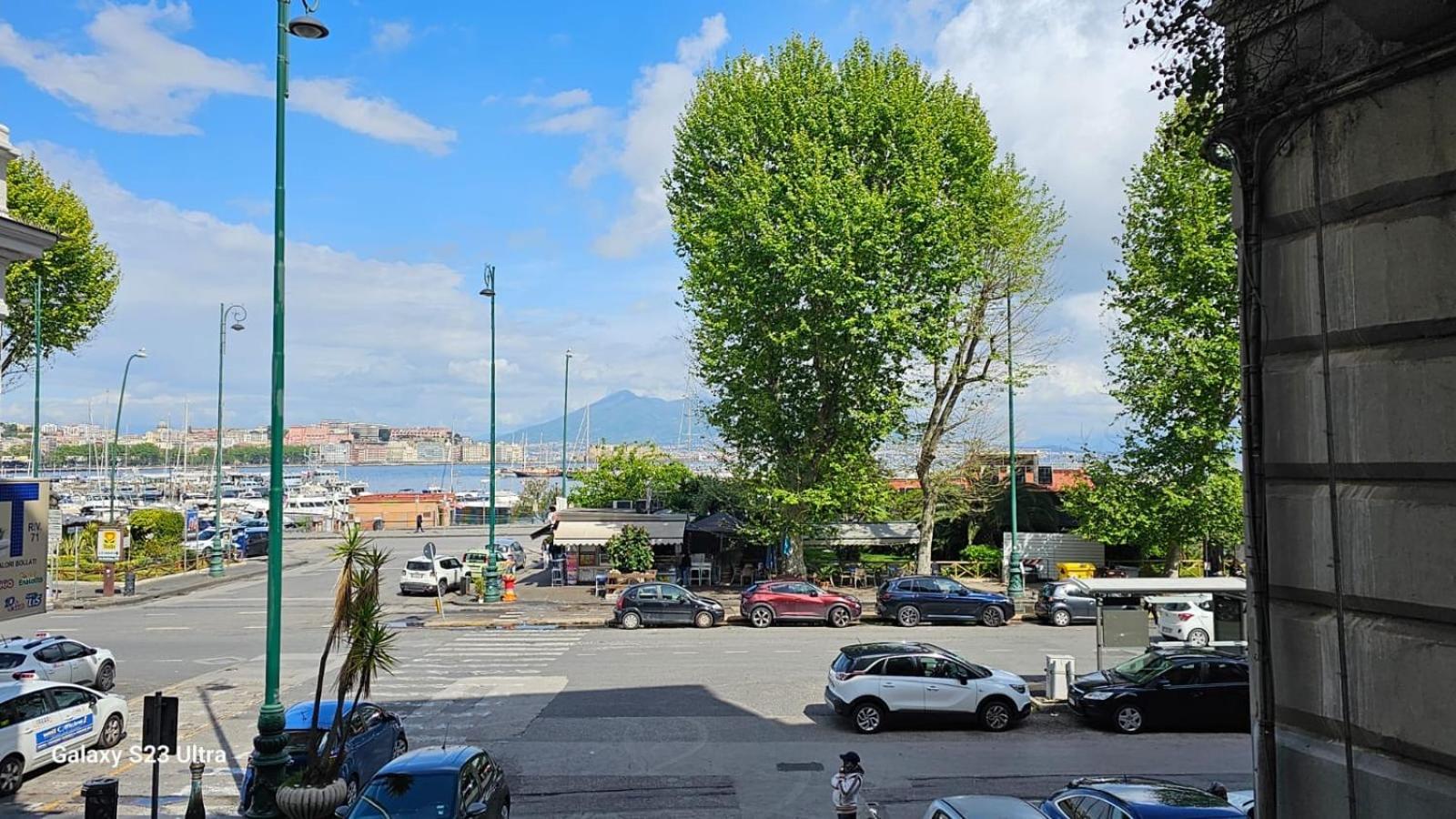 Napoli Lungomare Caracciolo Mon Amour Exteriör bild