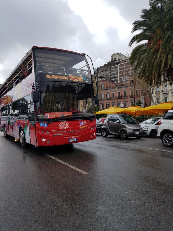 Napoli Lungomare Caracciolo Mon Amour Exteriör bild